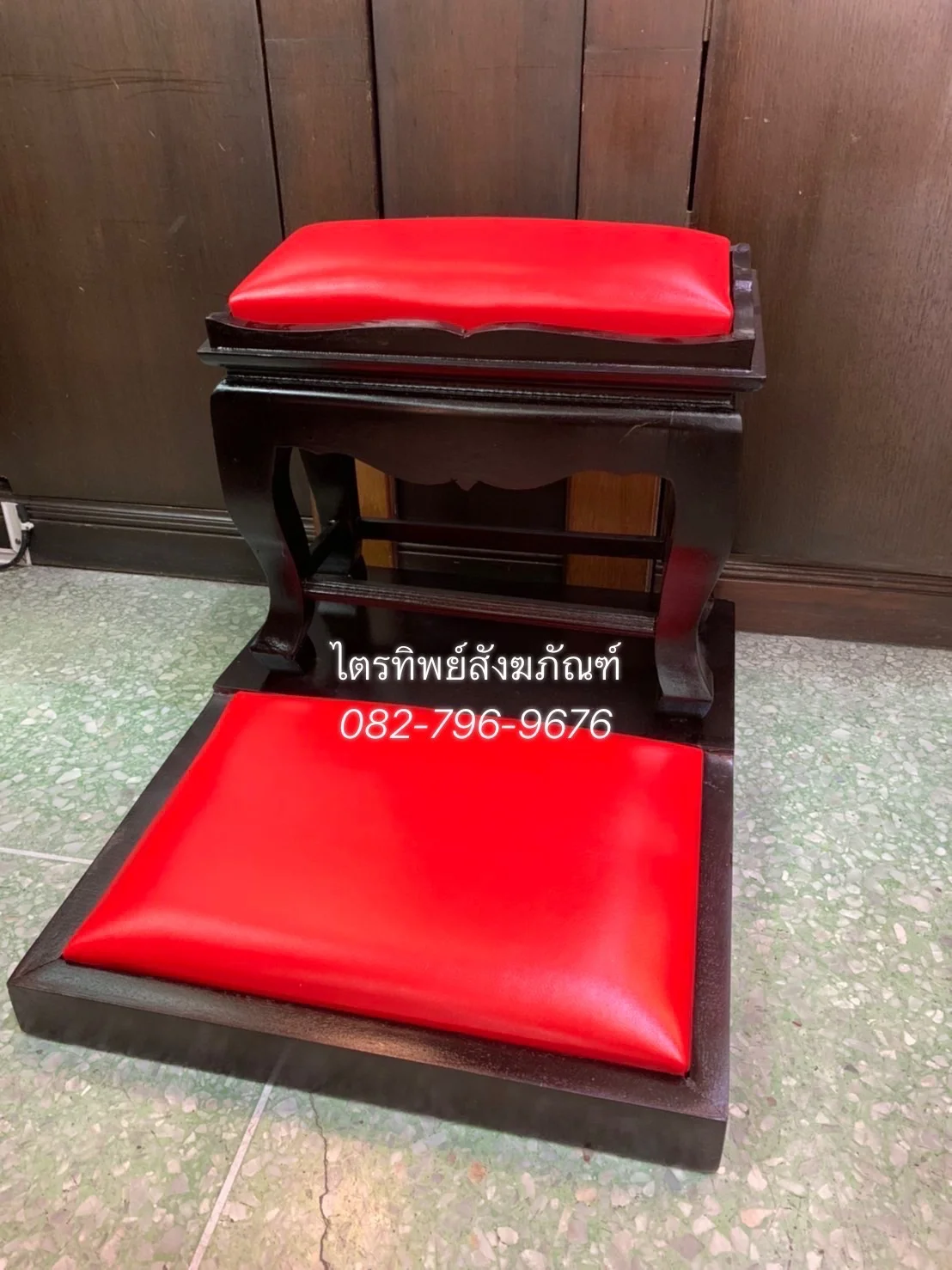 โต๊ะกราบคุกเข่า น้ำมัน