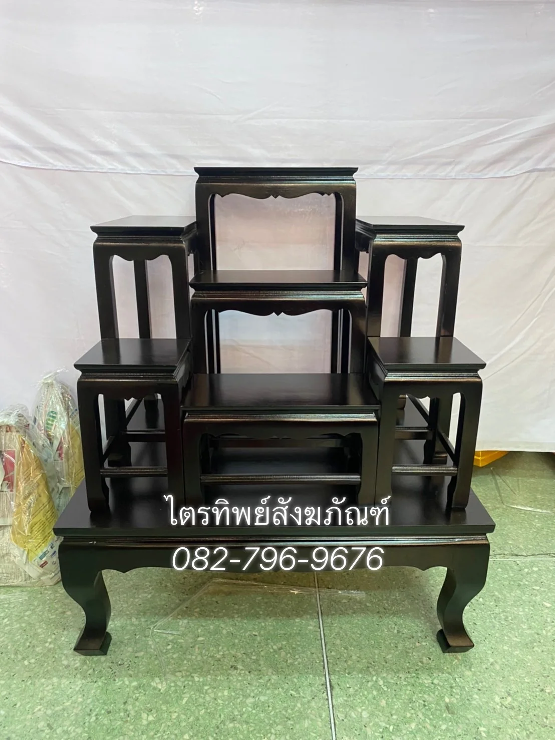 โต๊ะหมู่ 7 น้ำมัน