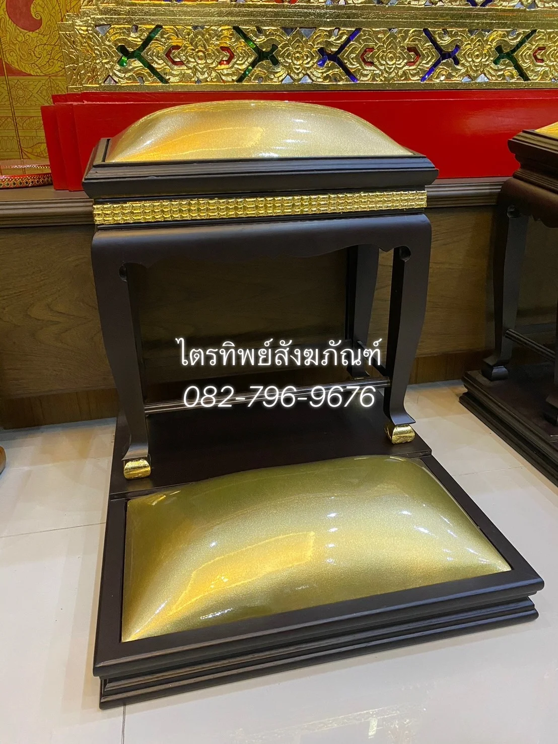 โต๊ะกราบคุกเข่า คอสร้อย