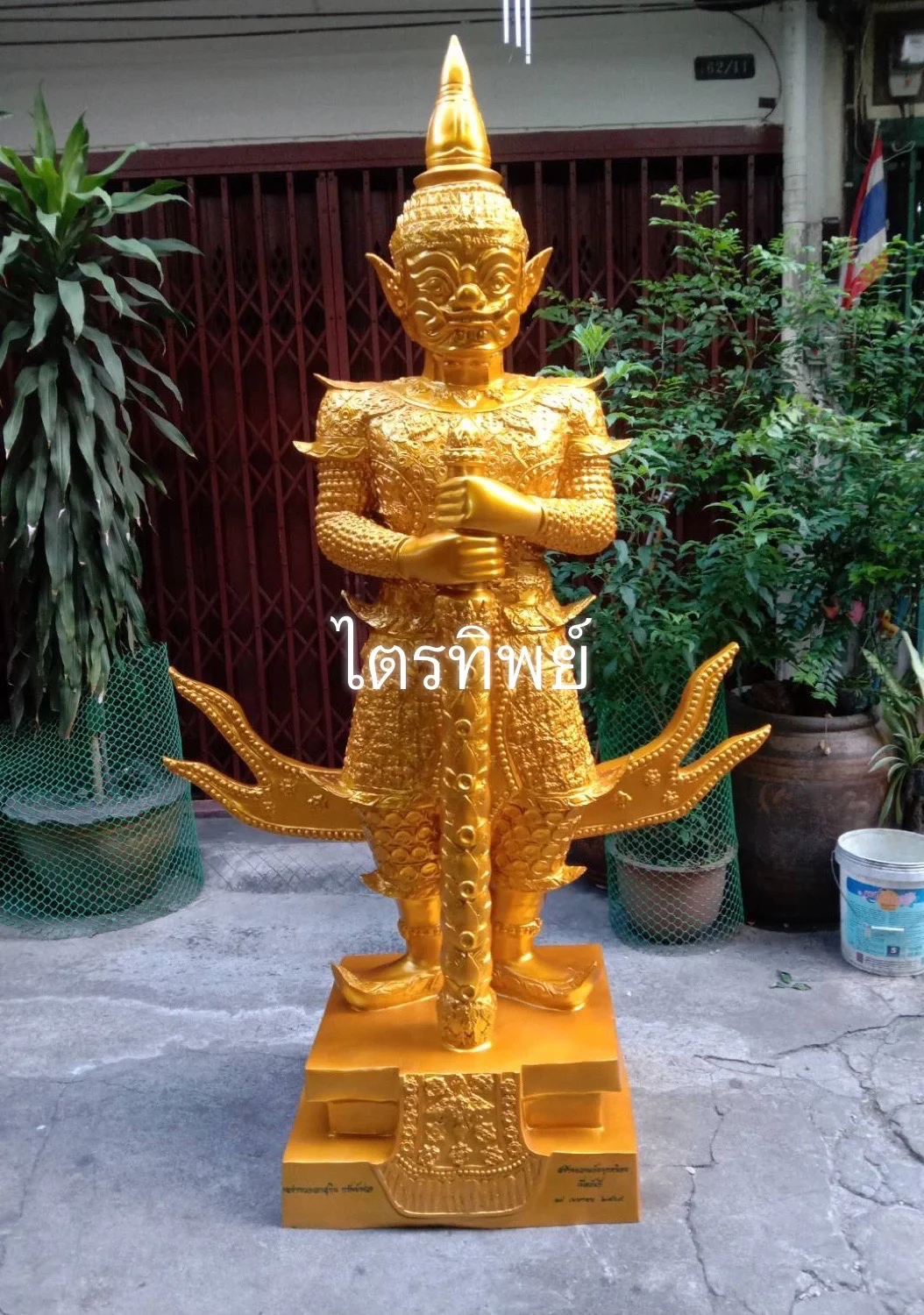 ท้าวเวสสุวรรณ สูง 2.38 ม.