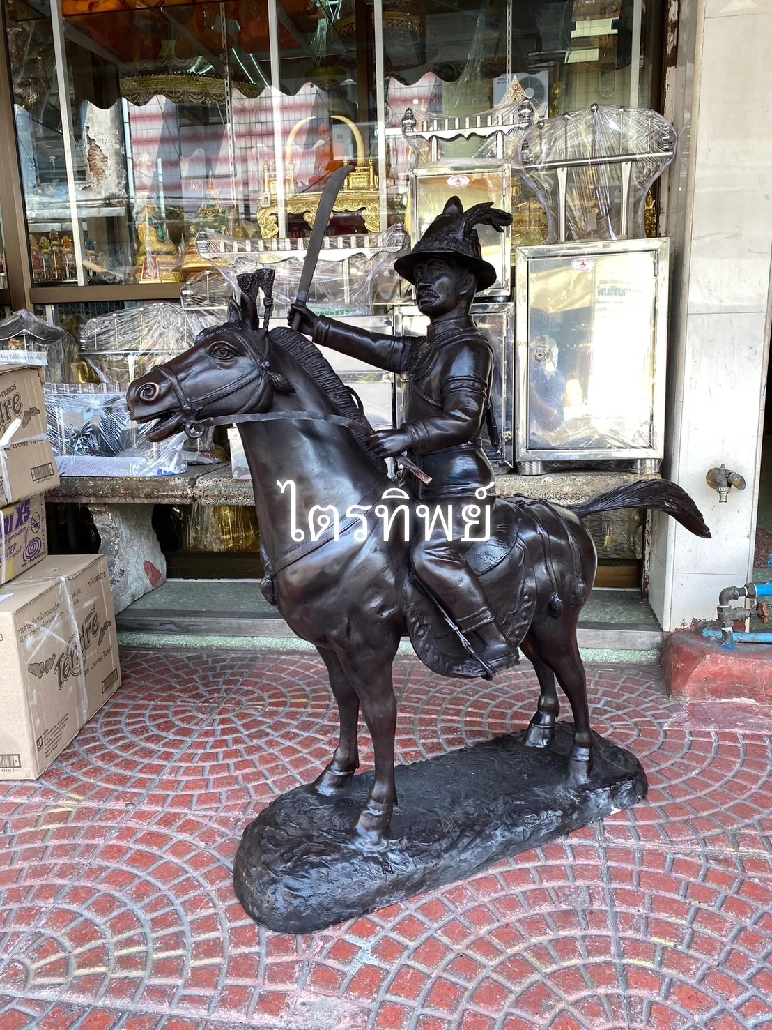 พระเจ้าตากสินทรงม้า 12"