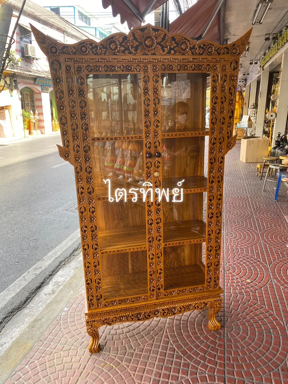 ตู้พระไตรปิฎก แกะลาย ไม้สัก