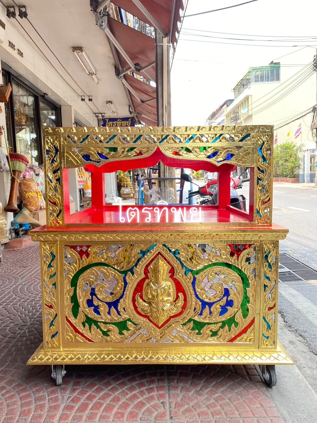 เชิงตะกอน ปิดทอง ติดกระจกสี