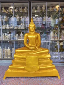 9 พระพุทธบูชา ศูนย์รวมยึดเหนี่ยวจิตใจ ที่เป็นที่นิยมบูชา