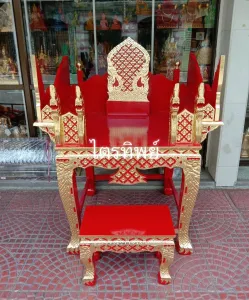 ธรรมาสน์ 2 ชั้น ลายพิกุลปิดทอง ร่องสี